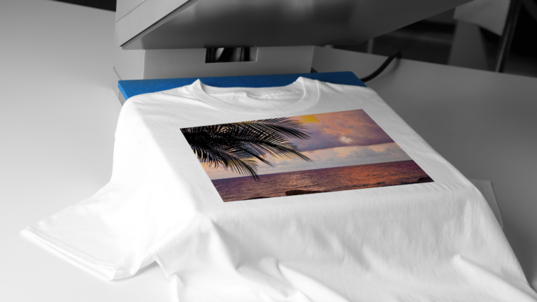 The Difference Between Screen Printing, Embroidery, and Heat Transfer Printing 2